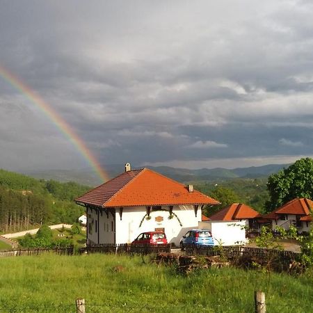 Bed and Breakfast Etno Selo Lelic Valjevo Exteriér fotografie